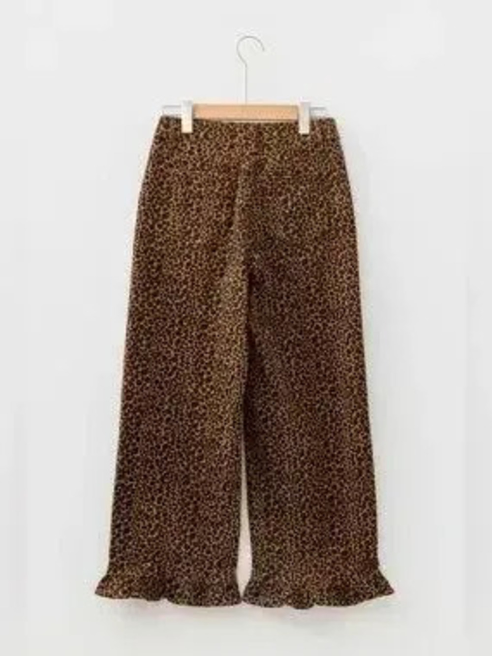 Leopard Print Ruffled Hem Shift Jeans - Picture 8 of 9